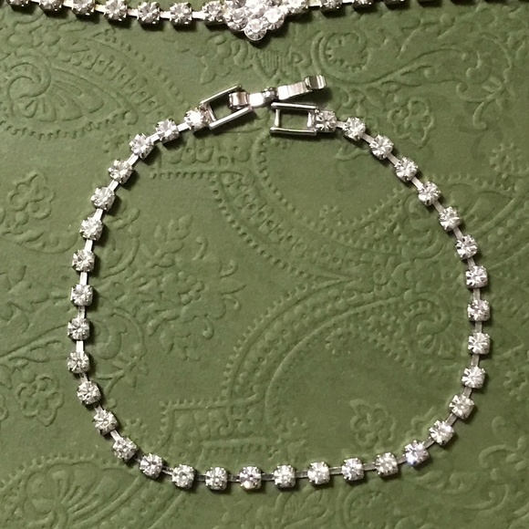 Necklace and Bracelet Set - rhinestones and silver tone - Picture 2 of 6